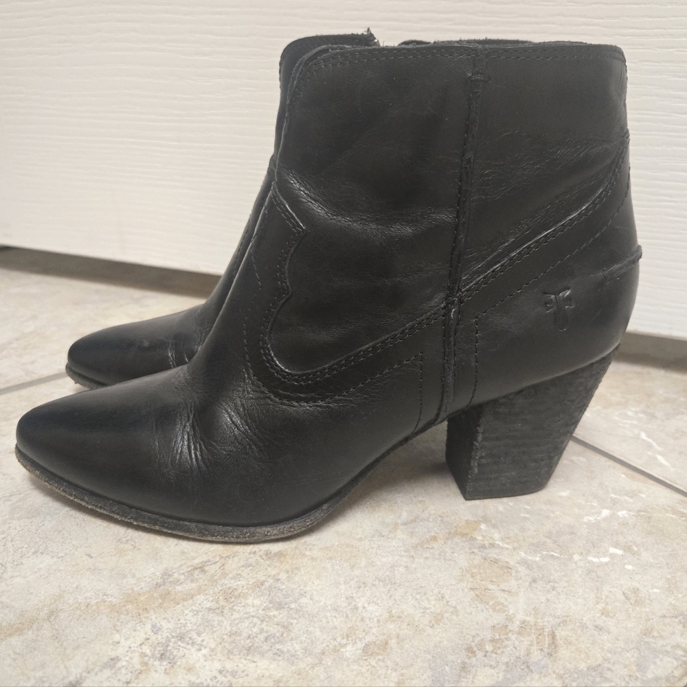Frye Renee Seam Women's Short Black Leather Booties with heal
